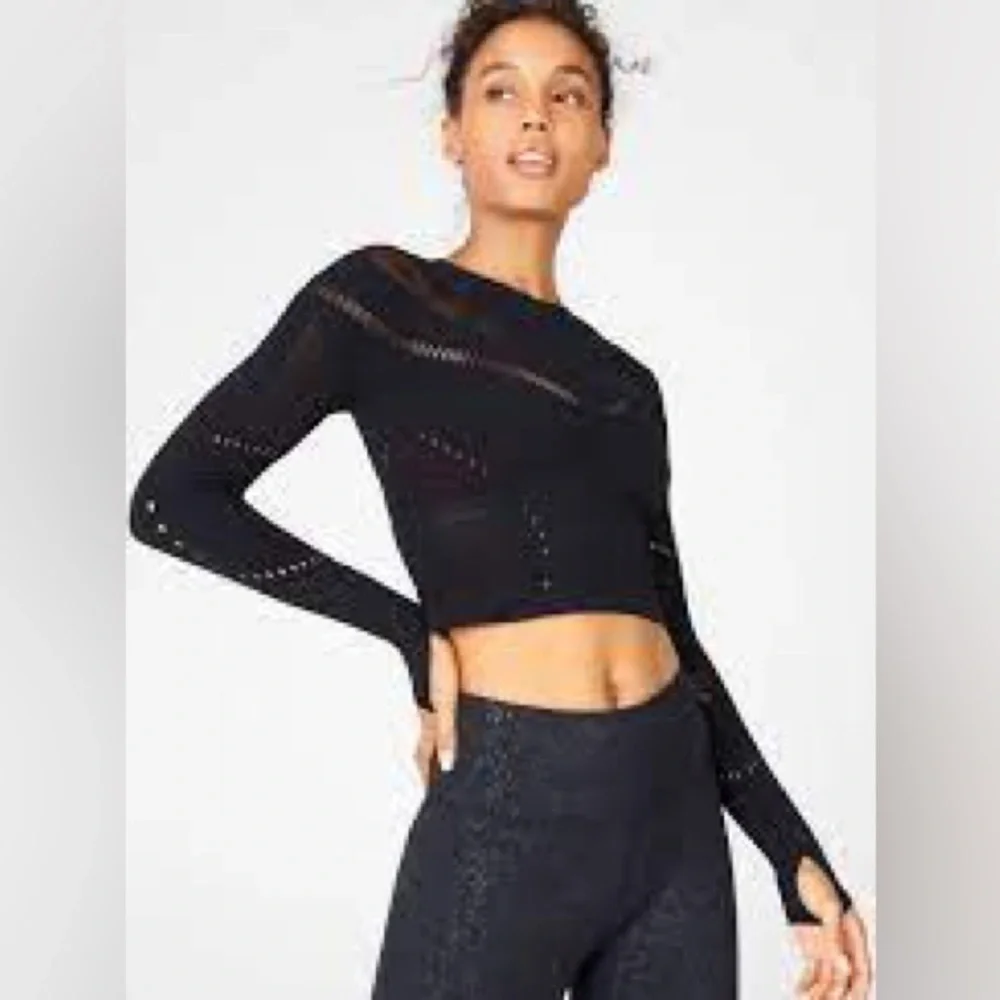 Fabletics black Sarah Sculpknit long sleeve top